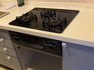 神奈川のキッチン取付け隊　グリルなしガスコンロの工事　施工前